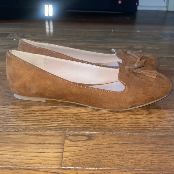 Moccasin Style Flats - Picture 2 of 3